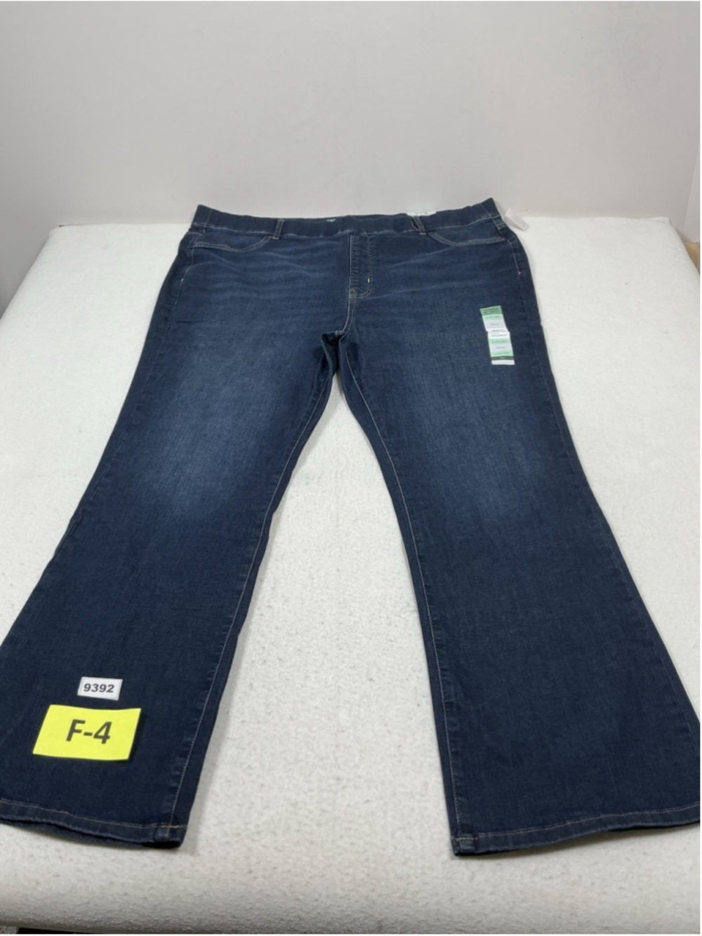 Womans NWT Terra & Sky Pullon Dark Blue Jeans 3X. 24W-26W Bootcut